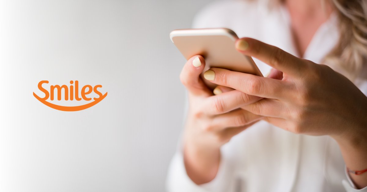 A Smiles está turbinando as transferências de pontos dos cartões de crédito com até 70% de bônus. Assinantes do Clube Smiles e clientes Magno/Diamante garantem o percentual máximo, enquanto os demais clientes recebem 40% de bônus nas transferências de programas como Livelo e Esfera.

A ação também libera um cupom de 75% de desconto na compra de milhas Smiles. O prazo é curto: cadastro e transferência precisam ser feitos até 30 de outubro. O bônus é limitado a 300.000 milhas por CPF e Conta Família, com crédito até 13 de novembro e validade de 12 meses.

Para quem tem pontos parados e quer reforçar o saldo na Smiles, é uma janela de alto valor para planejar a próxima viagem antes que a promoção feche.