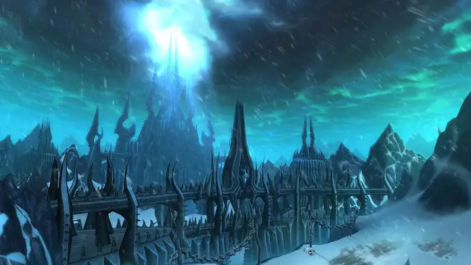 A Blizzard encerrou seu painel World of Warcraft: Midnight What's Next na BlizzCon com um anúncio que incendiou o público: Wrath of the Lich King Remix chega oficialmente ao World of Warcraft no verão de 2027, quase na mesma época do último patch de Midnight, o 12.2.7.

Se seguir a fórmula de Mists of Pandaria e Legion Remix, os jogadores vão atravessar uma versão turbinada da campanha de Northrend, com novas habilidades, ajustes de mecânica e uma montanha de loot repaginado no estilo Wrath. Com The Last Titan levando a história de volta a Northrend, o timing é impecável.

Mesmo assim, o padrão salta aos olhos: a Blizzard continua revendendo a nostalgia de sua era de ouro em vez de apostar em aventuras realmente novas, e o silêncio sobre o futuro da progressão do WoW Classic deixa mais perguntas do que respostas. Os jogadores merecem ideias frescas, não apenas memórias remasterizadas.