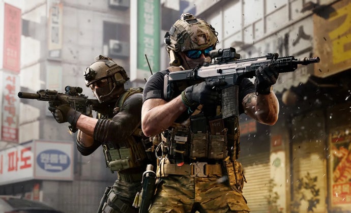 A beta de Modern Warfare 4 chegou e já está botando fogo no parquinho. No primeiro fim de semana, o novo FPS da Infinity Ward atingiu um pico de 115.145 jogadores simultâneos só na Steam – uma estreia forte que mostra que a hype é real.

Os números ainda não superaram a beta recorde de Modern Warfare 2, mas este foi apenas o fim de semana para quem fez a pré-compra. Com a beta aberta chegando no próximo fim de semana, novos mapas, modos e um pedaço de Warzone a caminho, espere números ainda maiores. Battlefield 6 subiu a régua – agora é a vez do Call of Duty responder.