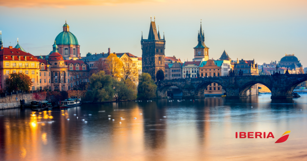 Uma oportunidade e tanto acabou de aparecer para quem quer conhecer a Europa sem esvaziar o bolso. Bilhetes de ida e volta entre São Paulo (GRU) e Praga (PRG) estão disponíveis a partir de 26.500 Avios Iberia Club mais taxas por trecho, com conexão em Madri.

Os voos são operados pela Iberia em classe econômica, transformando seu saldo de milhas em uma viagem transatlântica de verdade. A disponibilidade é limitada e some rápido, então o momento de garantir suas datas é agora, antes que essa janela feche.

Para cuidar dos gastos da viagem, serviços como Nomad e Wise facilitam pagamentos internacionais e a conversão de moeda, fazendo seu orçamento render mais quando você chegar ao destino.