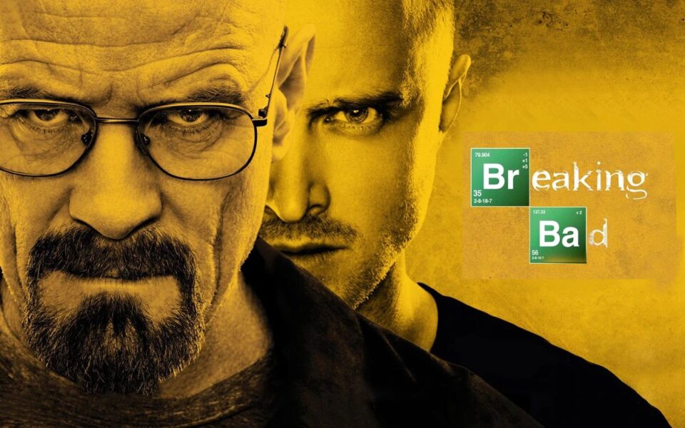 O New York Times divulgou sua lista das 100 melhores séries do século 21, e Breaking Bad conquistou o primeiro lugar. O ranking foi decidido por mais de 500 profissionais da indústria do entretenimento, incluindo atores, produtores, técnicos e executivos.

O drama de Vince Gilligan, exibido entre 2008 e 2013, superou pesos-pesados como The Wire, Mad Men e Succession. O resultado já provoca um novo debate sobre quais séries realmente definiram a televisão moderna.