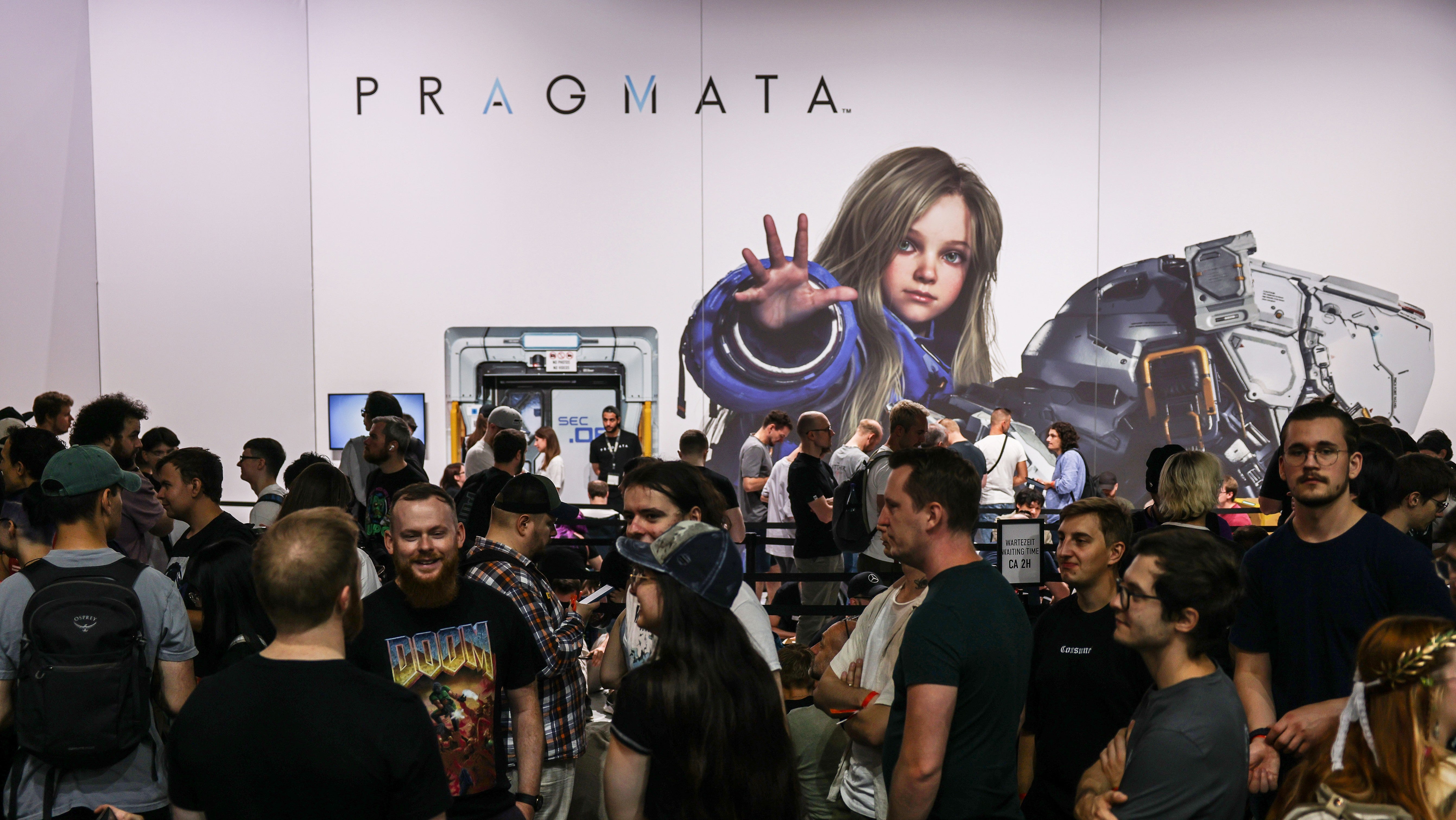 A Capcom confirmou um vazamento de dados em seu serviço de assinatura online, com 11,7 milhões de registros de endereços de e-mail expostos globalmente. A publisher de Resident Evil, Monster Hunter e Street Fighter afirma que um terceiro acessou informações de clientes do Capcom ID em 19 de outubro, incluindo datas de criação da conta, horários do último login, número de logins e o endereço IP usado na última sessão.

Embora senhas criadas pelos usuários e dados de cartão de crédito não tenham vazado, 196 contas tiveram alterações não autorizadas de senha e 43 registros expuseram detalhes adicionais como data de nascimento, gênero, país ou região e apelido. A Capcom redefiniu as senhas afetadas, reportou o incidente à Polícia Provincial de Osaka e à Comissão de Proteção de Informações Pessoais do Japão, e pediu que clientes desconfiem de e-mails ou mensagens suspeitas e evitem clicar em links ou abrir anexos desconhecidos.