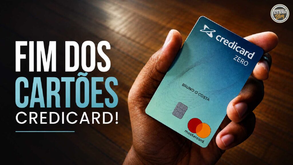 Mudança importante no sistema bancário brasileiro: o Itaú confirmou que vai descontinuar gradualmente os cartões Credicard e Itaucard, direcionando os clientes para a linha Itaú. Mais do que um reposicionamento de marcas, a decisão é uma reorganização societária para reduzir custos e simplificar a operação.

A boa notícia é que o saldo de pontos será transferido integralmente para o programa de fidelidade do Itaú. O ponto de atenção é que benefícios como anuidade, acesso a salas VIP e seguros de viagem podem mudar no cartão de destino. A transição será feita em etapas com aviso individual, então vale manter os dados atualizados e revisar o regulamento do novo cartão antes de aceitar a troca.