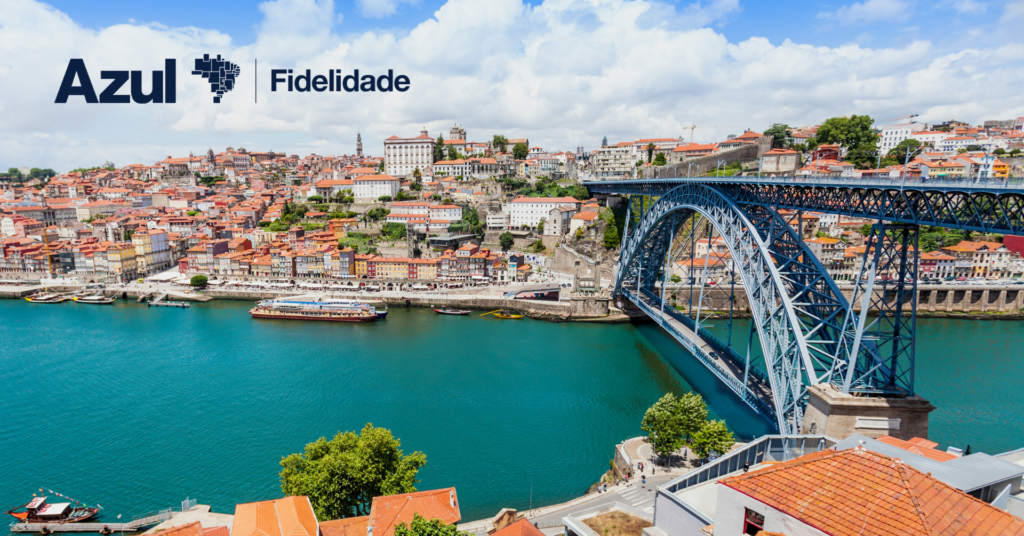 A Azul Fidelidade está com uma oferta que vale a pena correr: voe de Recife para Porto, em Portugal, a partir de 58.740 pontos mais taxas, ou cerca de R$ 752 aproveitando o bônus de transferência da Livelo. É a porta de entrada para uma das cidades mais encantadoras da Europa por muito menos do que você imagina.

E o melhor vem agora: a Livelo está oferecendo até 110% de bônus na transferência para a Azul Fidelidade, e os assinantes do Clube Azul levam o maior empurrão. Seus pontos rendem muito mais e um saldo modesto vira uma viagem transatlântica de verdade.

Se você sempre sonhou com as francesinhas na Ribeira e tardes tranquilas às margens do Douro, essa pode ser a sua chance. Some o bônus, garanta a emissão e transforme seus pontos em uma aventura inesquecível pela Europa.