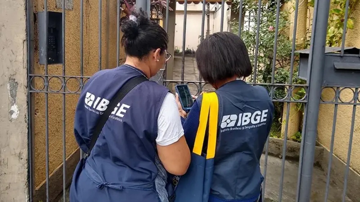 O IBGE está mostrando que dados públicos podem ser um bem de todos. Ao democratizar os microdados, o instituto permite que pesquisadores, universidades e a sociedade civil mergulhem na realidade brasileira, revelem desigualdades escondidas pelas médias e fiscalizem políticas públicas de verdade.

Com a inteligência artificial, porém, o anonimato deixou de ser simples. O IBGE adota agora uma abertura inteligente, em que transparência e sigilo andam juntos: mais conhecimento, menos exposição — e o cidadão continua protegido.