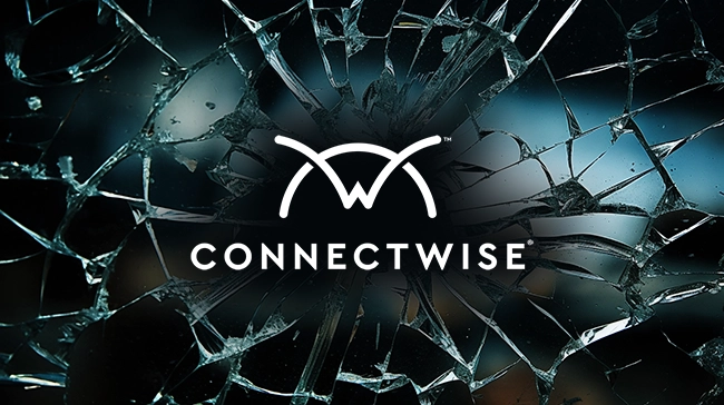 Pesquisadores de segurança da Huntress descobriram uma cadeia de ataque preocupante que abusa de instâncias fraudulentas do ScreenConnect para espalhar malware para cada nova máquina que se conecta a elas. A campanha usa clientes ScreenConnect modificados para entregar quatro payloads VBScript em sessões remotas, criando uma propagação semelhante a um verme que pode assumir sistemas silenciosamente.

A ConnectWise confirmou uma falha na transferência de arquivos que afeta implantações ScreenConnect na nuvem e locais, e afirma que uma correção oficial chegará em poucos dias. Até lá, administradores devem desativar as permissões de transferência de arquivos para técnicos, verificar logs de auditoria em busca de entradas RunFiles ou RanFiles suspeitas e reinstalar máquinas comprometidas a partir de uma fonte confiável.