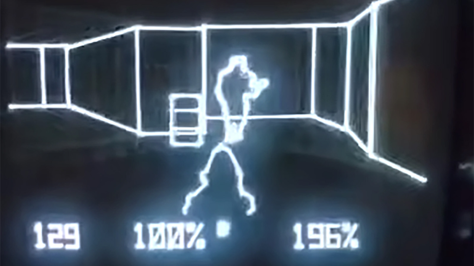 Doom já rodou em torradeiras, calculadoras gráficas e iPods, mas o Vectrex pode ser o seu lar mais selvagem até agora. O shooter de 1993 agora funciona em um console de 1982, e o resultado é algo que você nunca viu.

Como o Vectrex desenha com um feixe de elétrons em vez de uma grade de pixels, o jogo inteiro ganha um visual de wireframe elegante, no estilo Tron. O modder Jason Kopp construiu a demonstração em torno do seu Ultimate Vectrex Multicart 2, um cartucho que funciona como um mini PC plugável, enquanto a CRT embutida do console cuida da imagem e o áudio sai por uma saída de 3,5 mm separada.

É assim que a cultura dos games se parece quando é movida por paixão, e não por lucros trimestrais. Enquanto grandes estúdios cortam suas equipes em busca de crescimento infinito, os hobistas mantêm viva a história da mídia. Vale muito a pena conferir.