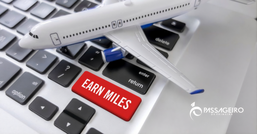 Um novo guia completo do Passageiro de Primeira revela como maximizar suas milhas e pontos nos principais programas de fidelidade do Brasil e do mundo. Do LATAM Pass ao Smiles, e do AAdvantage ao Flying Blue, este recurso prático reúne links diretos para estratégias detalhadas de cada programa.

Seja você um viajante frequente ou está começando agora, o guia aborda técnicas de acúmulo, bônus de transferência e dicas de emissão para classe econômica, executiva e primeira classe. É leitura obrigatória para quem quer viajar mais gastando menos.