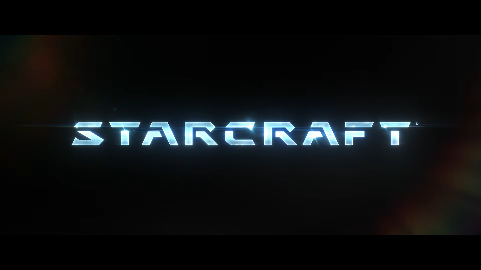 Depois de anos de silêncio, o universo dos jogos de estratégia em tempo real está voltando com tudo. Durante a cerimônia de abertura da BlizzCon 2026, a Blizzard finalmente revelou um novo StarCraft, simplesmente intitulado StarCraft, com um trailer cinematográfico que incendiou a plateia. Foi uma longa estrada desde que StarCraft 2 encerrou seu desenvolvimento em 2020, e a franquia que definiu o RTS competitivo está oficialmente de volta.

Mas tem um detalhe que está dando o que falar: a janela de lançamento está estimada para 2030. É um intervalo gigantesco entre o trailer de pura empolgação e o momento de realmente jogar, e isso levanta questões sérias sobre como as grandes publishers adoram exibir franquias amadas como espetáculo de marketing enquanto os fãs esperam anos a fio.

Mesmo assim, o anúncio é histórico. Um título com cara de reboot sugere um recomeço para um dos universos de estratégia mais icônicos já criados, e se a Blizzard investir de verdade nos desenvolvedores e na qualidade em vez de perseguir resultados trimestrais, pode ser o retorno que o gênero merece. Fique de olho, porque a estrada até 2030 começa agora.