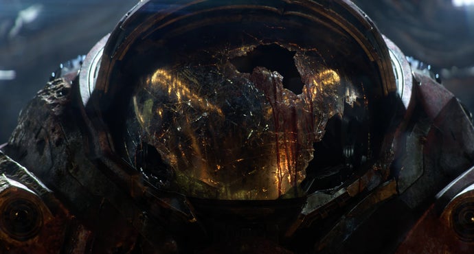 Depois de quase uma década de silêncio, StarCraft está oficialmente de volta. Na cerimônia de abertura da BlizzCon 2026, a Blizzard confirmou que o próximo jogo da série é um shooter de mundo aberto completo, com lançamento previsto para a primavera de 2030.

O teaser cinematográfico é sombrio e acompanha um recruta Terran chamado Holt, cujo primeiro desembarque em um campo de batalha infestado de Zerg dá errado em poucos minutos. Dan Hay, que foi produtor líder da série Far Cry na Ubisoft, descreveu o projeto como algo novo: um shooter de mundo aberto onde cada passo é conquistado, na lama e no fogo, não visto de cima.

Os detalhes ainda são escassos, e o único logo de plataforma exibido na tela de retorno em 2030 foi o do Xbox, um forte indício de que a Microsoft pretende manter suas maiores franquias exclusivas. Depois de anos de projetos cancelados, demissões em massa e fechamento de estúdios, é justo exigir gameplay real antes de comprar o hype, mas o retorno de um dos universos mais amados dos games é inegavelmente enorme.