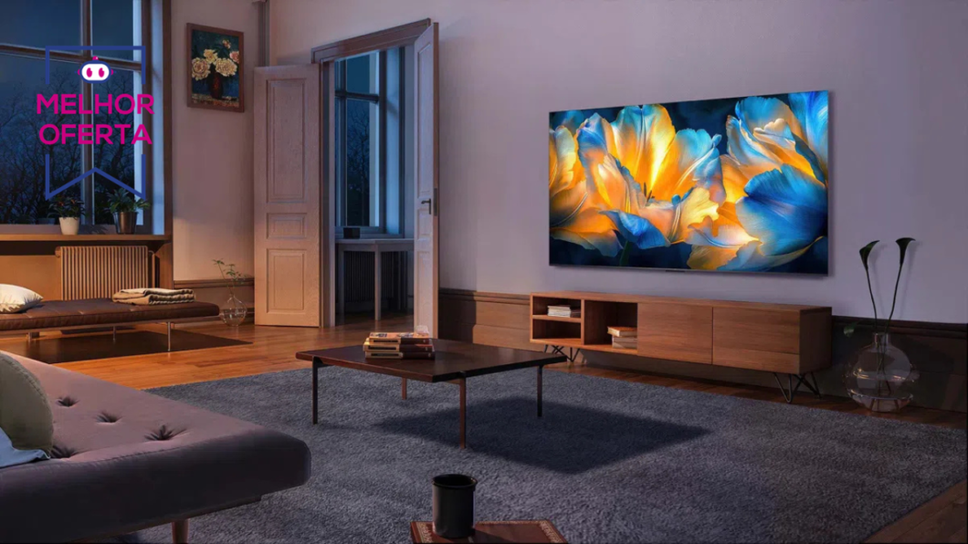 A hora de turbinar sua experiência gamer chegou. A smart TV TCL C6K de 55 polegadas está com 28% de desconto no Magazine Luiza, saindo por R$ 2.881 no Pix com o cupom INFLU300 — um dos menores preços recentes para um painel 4K QLED Mini LED com taxa de 144 Hz.

Feita para o público gamer, a TV traz 512 zonas de iluminação independentes, HDR10+, AMD FreeSync Premium Pro e portas HDMI 2.1 com suporte a 144 Hz e 120 Hz. Ela ainda conta com Google TV, Google Assistente, Dolby Atmos e suporte a jogos na nuvem via Xbox Game Pass e GeForce Now. Performance de verdade sem cair em preços absurdos.