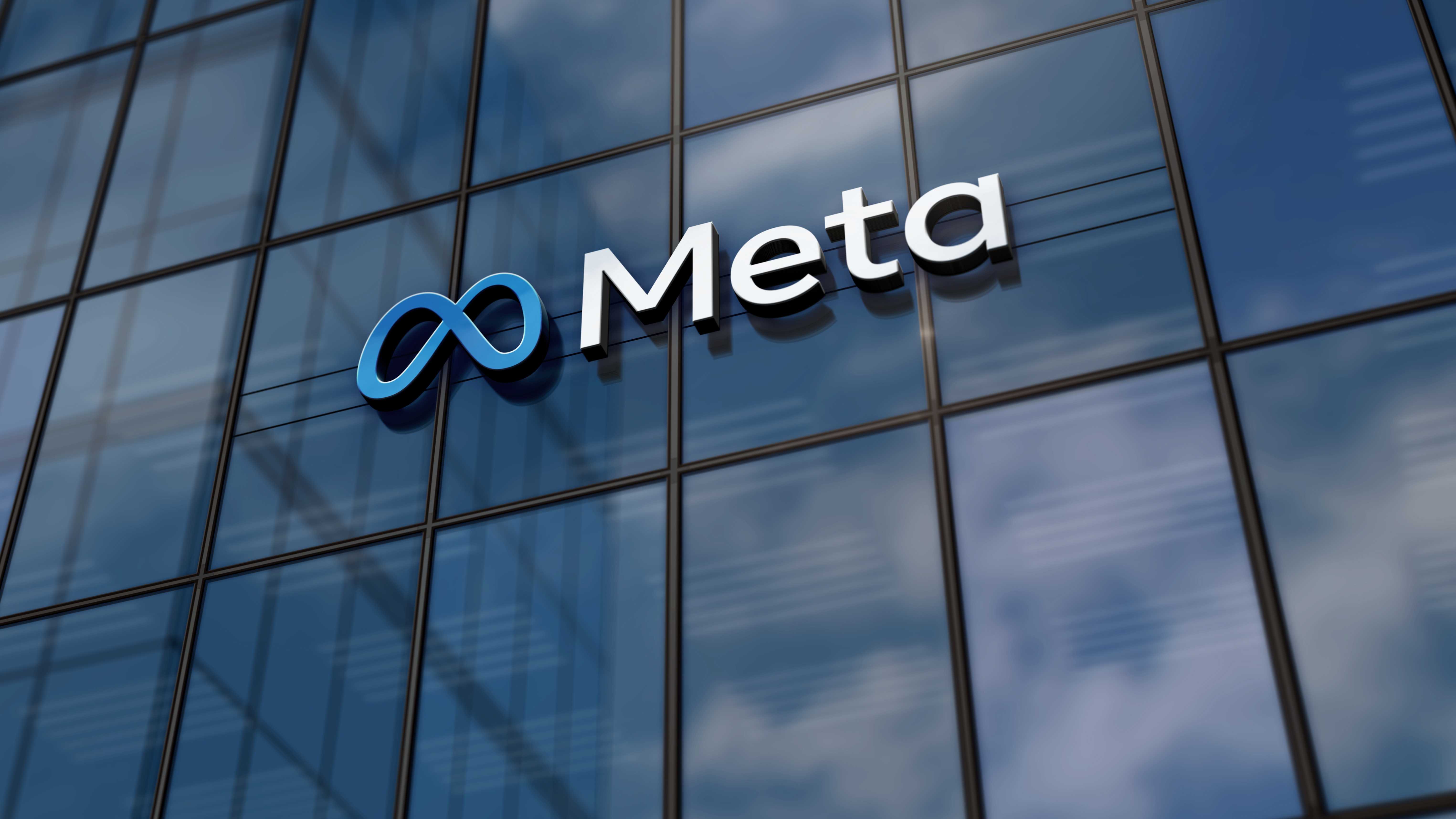 A Meta acaba de revelar a Meta Enterprise Platform, uma aposta ousada para transformar todo o seu arsenal de IA no próximo grande pilar da empresa. A suíte reúne o agente Muse, o Meta Business Agent, a Muse API e o Muse Code, posicionando a Meta muito além dos anúncios e das redes sociais, direto para as operações diárias das empresas.

Mas existe um problema enorme: confiança. O histórico da Meta no mercado corporativo é frágil, com o Workplace e o Horizon Workrooms encerrados após anos de promessas, além do fantasma do escândalo Cambridge Analytica e de repetidos casos de privacidade ainda assombrando a companhia. Analistas alertam que uma empresa cujo motor principal é a coleta de dados tem dificuldade em convencer compradores corporativos cautelosos.

Ainda assim, o potencial é real. A Meta controla as plataformas onde bilhões de pessoas descobrem marcas, conversam com empresas e compram, o que lhe dá uma vantagem de distribuição que poucos rivais conseguem igualar. A pergunta agora é se a Meta vai finalmente provar que dessa vez é para ficar e entregar a confiabilidade de nível corporativo que os decisores realmente exigem.
