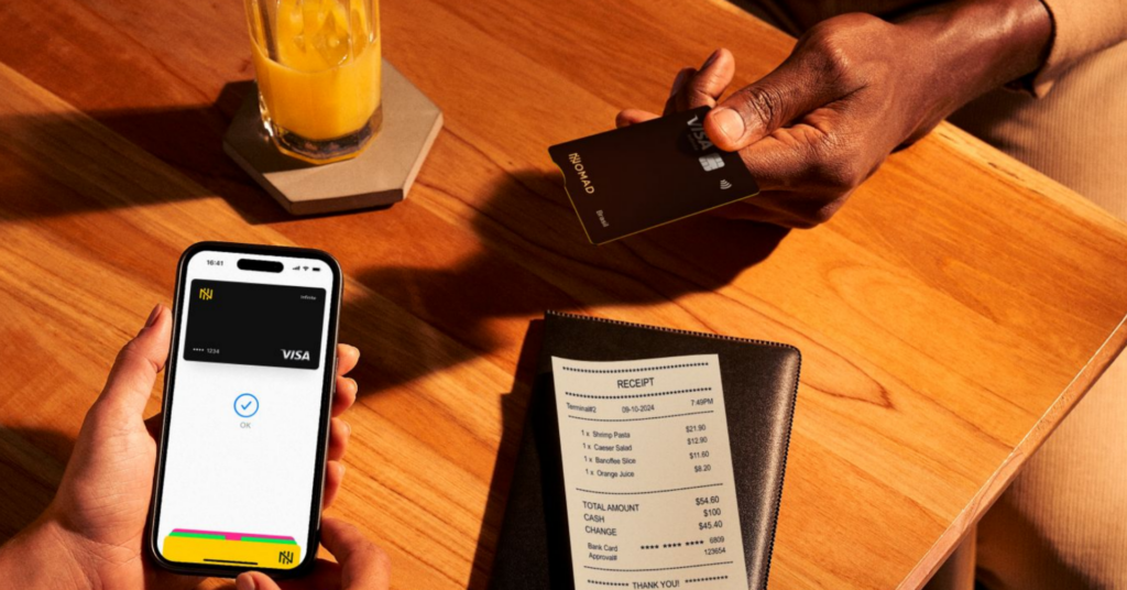 A Nomad abriu uma campanha limitada para novos clientes solicitarem o cartão Explorer Visa Infinite, seu principal produto de crédito. Após abrir a conta e converter pelo menos R$ 50, é possível entrar na lista de espera do cartão, sujeito à análise de crédito.

A oferta também inclui bônus no Azul Fidelidade: 15 pontos por dólar ou euro convertido para assinantes do Clube Azul, ou 10 pontos para os demais clientes, com limite de 30 mil e 20 mil pontos respectivamente. O Explorer oferece até 3 pontos por dólar gasto, cashback em dólar, sem anuidade e quatro acessos anuais à sala VIP via Dragon Pass.