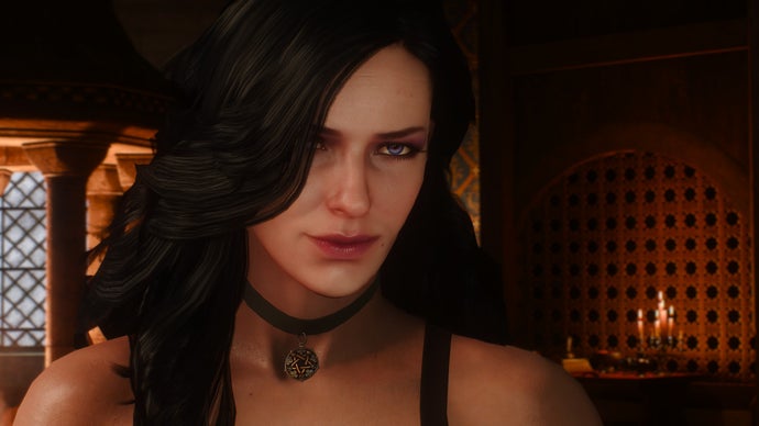 CD Projekt Red lançou o hotfix 5.01b para The Witcher 3 Remastered no PS5 e PS5 Pro, com melhorias de estabilidade para uma experiência mais confiável. O estúdio também garantiu que o prometido patch para Nintendo Switch 2 continua a caminho e chegará o mais rápido possível.

Essa atualização do Switch 2 deve deixar a imagem mais nítida e detalhada, dando sequência ao remaster gratuito que reformulou visuais, animações, habilidades e jogabilidade mais de uma década após o lançamento. Com a expansão Songs of the Past prevista para o ano que vem, é um ótimo momento para voltar ao mundo de Geralt.

Enquanto a indústria ainda demite em massa e fecha estúdios em nome do lucro, o suporte contínuo e gratuito a um RPG tão antigo mostra que integridade criativa e respeito ao jogador ainda importam.
