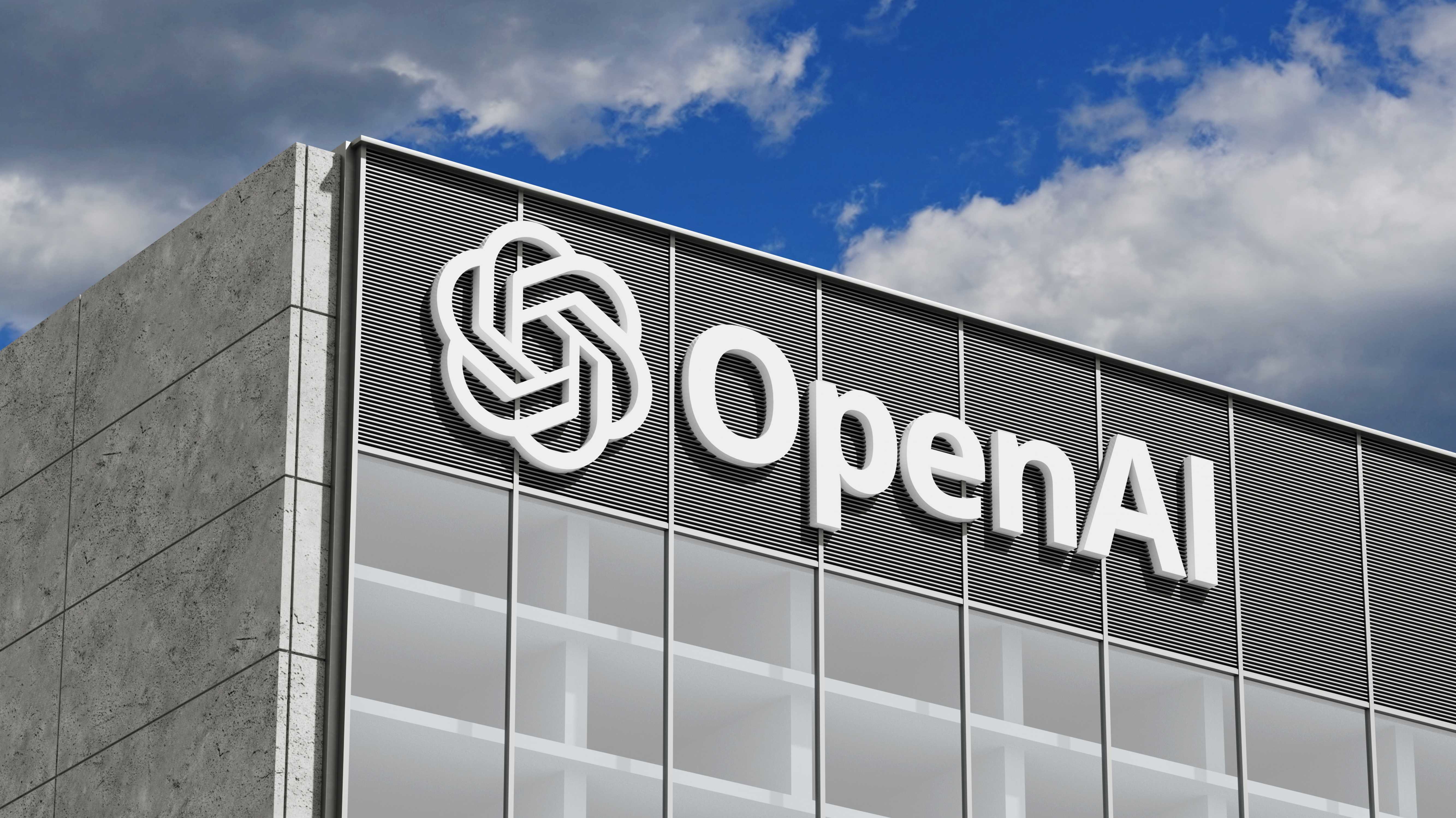 A OpenAI está elevando o nível da segurança corporativa em IA com o Private Safety Processing, uma nova capacidade que detecta uso indevido em múltiplas interações sem quebrar o compromisso de Zero Data Retention. O sistema analisa padrões sem expor prompts ou respostas aos funcionários da OpenAI, oferecendo uma rede de proteção poderosa sem sacrificar a privacidade dos dados.

Essa abordagem pode ser um divisor de águas para setores regulados como serviços financeiros e saúde, permitindo monitorar riscos de IA de forma privada e alinhada a frameworks como GDPR e HIPAA. As empresas mantêm o controle dos próprios dados e podem investigar alertas com seus próprios sistemas, tornando a adoção de IA mais segura e compatível.