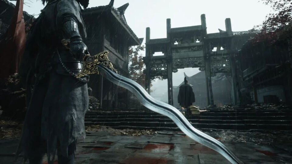 Phantom Blade Zero roubou a cena no último State of Play. A nova apresentação mostrou em detalhes o sistema de combate, o vasto mundo de Wulin e a participação do lendário ator e mestre de artes marciais Donnie Yen em um dos jogos de ação mais aguardados do ano.

Os jogadores vão controlar Soul e explorar Wulin enquanto realizam missões secundárias que abrem novos caminhos narrativos e revelam segredos da trama principal. Com mais de 30 armas principais e 25 armas secundárias chamadas Phantom Edges, o jogo promete personalização profunda e muita liberdade no combate.

Donnie Yen atua como consultor criativo, ajudando a garantir a autenticidade do kung fu com captura de movimento, e também interpreta Mo Yuan, um personagem-chave da jornada. Phantom Blade Zero chega em 29 de outubro, com modos de dificuldade que vão do focado na história ao brutal Hellwalker e Sixty-Six Days.