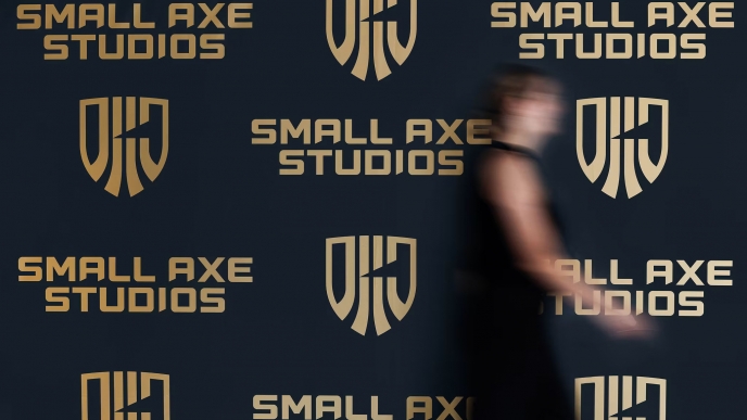 Rumo a uma nova era dos games de esporte, a 2K anunciou a Small Axe Studios, um novo estúdio AAA em Vancouver liderado por veteranos da EA Sports. A equipe promete redefinir o futuro dos jogos esportivos com a experiência de quem trabalhou em franquias como FIFA, Madden e College Football.

O primeiro jogo ainda não foi revelado, mas a expectativa é enorme. Com um mercado cada vez mais dominado por grandes corporações, a esperança é que a 2K invista em um ambiente saudável para os desenvolvedores, priorizando criatividade e estabilidade em vez de demissões e fechamentos após o lançamento.
